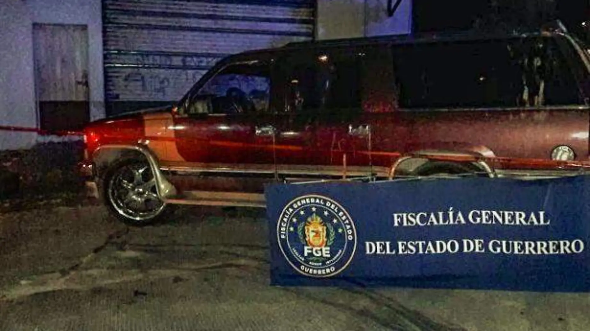 Acapulco - muerto en camioneta en la colonia nopalitos